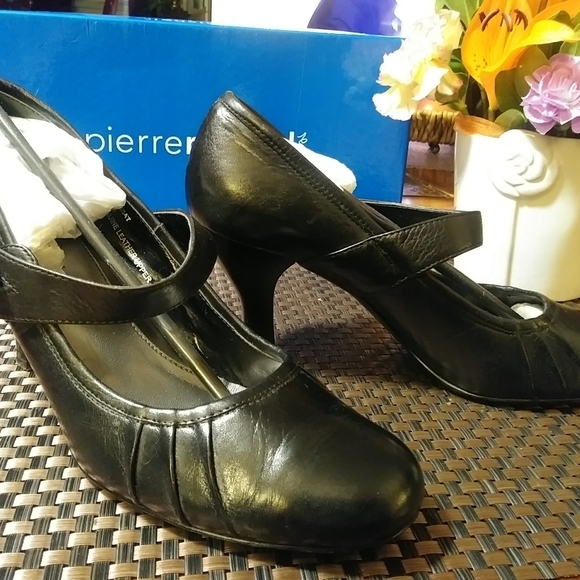 Pierre Michel heels size 6.5 B. - Picture 6 of 14